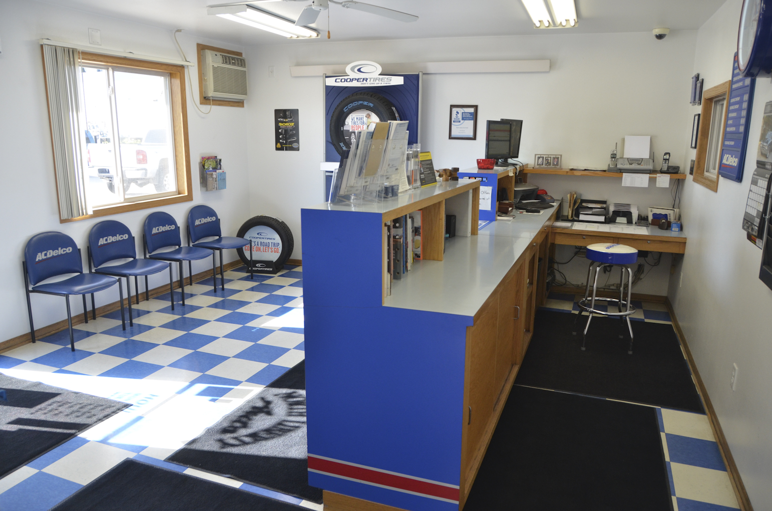 Friendly Service at North Liberty Auto